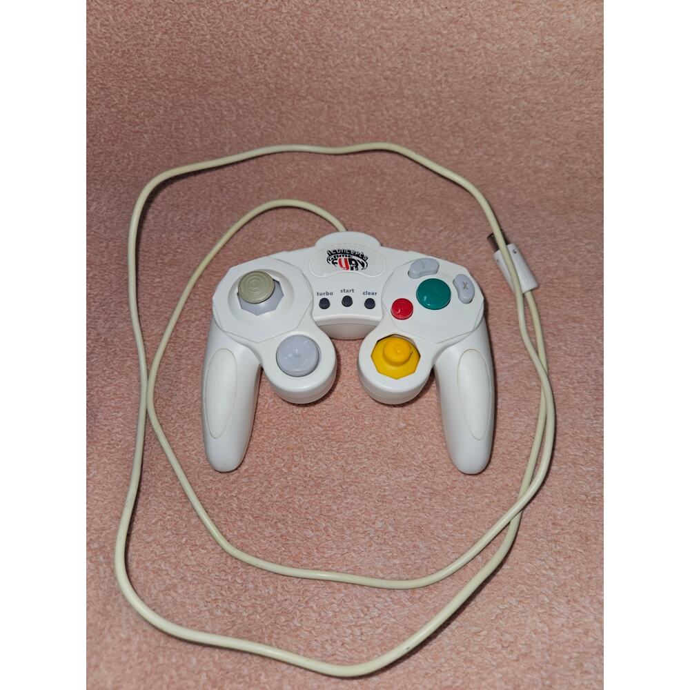 Concepts Game Fury Wired Controller for Nintendo GameCube *untested*